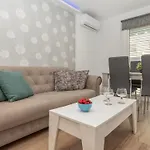Leon By Interhome Lejlighed Lloret de Mar